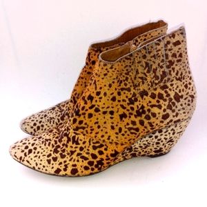 Matisse leopard print ponyhair zip-up pointy toe heeled ankle boots